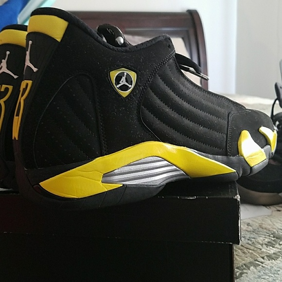 Shoes - Picture 2 of 3